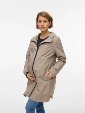 Cappotto con cappuccio