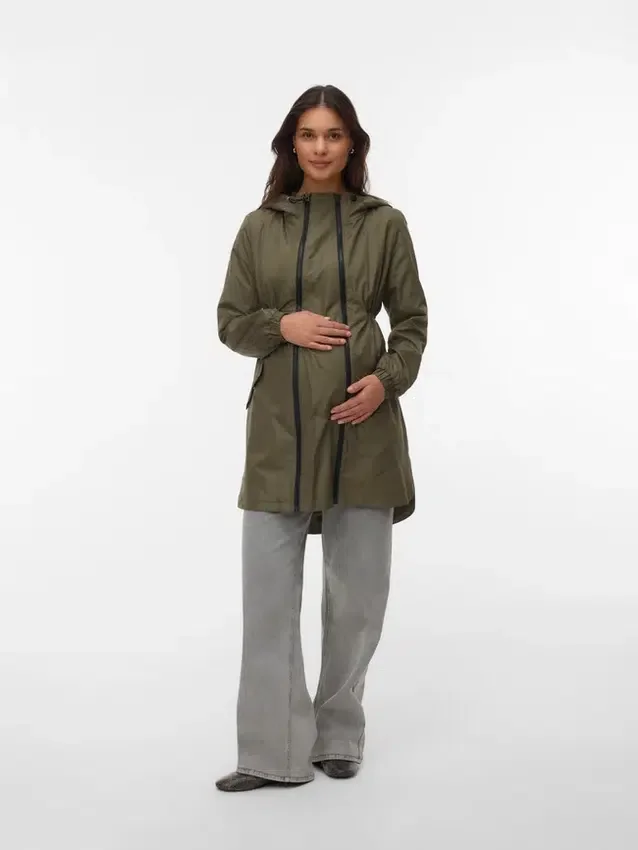 Cappotto con collo alto e polsini elasticizzati Cappotto con collo alto e polsini elasticizzati