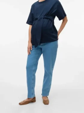 Jeans a vestibilità regolare con vita media