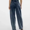 Jeans a vita alta e dal taglio a palloncino Vmollie