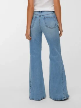 Jeans a vita alta e dal taglio svasato Vmindia