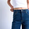 Jeans a vita alta e taglio svasato Tsjamie