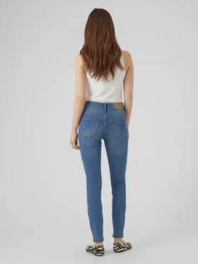 Jeans a vita alta e taglio svasato VMSophia