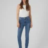Jeans a vita alta e taglio svasato VMSophia
