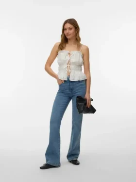 Jeans a vita alta e taglio svasato Vmtanna