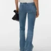 Jeans a vita alta e taglio svasato Vmtanna