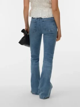 Jeans a vita alta e taglio svasato Vmtanna