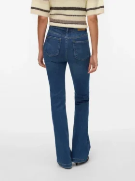 Jeans a vita alta e taglio svasato Vmtanna