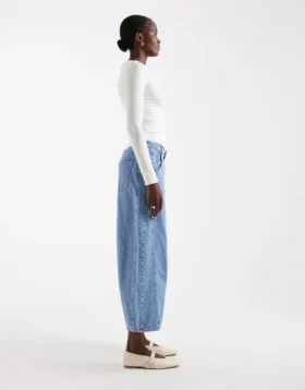 Jeans a vita alta e vestibilità Barrel Fit di Tsbella