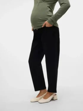 Jeans a vita alta e vestibilità regolare