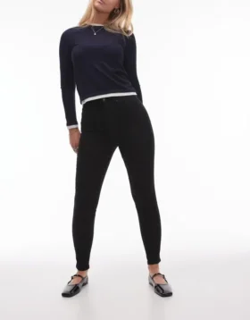 Jeans a vita alta e vestibilità skinny di Topshop
