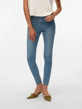 Jeans a vita alta e vestibilità skinny VMSophia