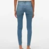 Jeans a vita alta e vestibilità skinny VMSophia