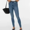 Jeans a vita alta e vestibilità skinny VMSophia