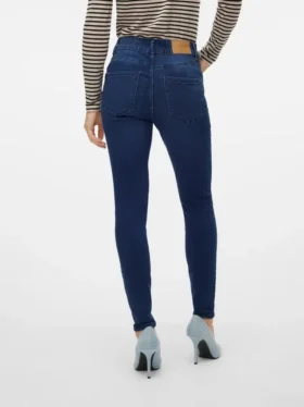 Jeans a vita alta e vestibilità slim VMSophia