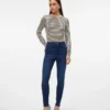 Jeans a vita alta e vestibilità slim VMSophia