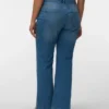 Jeans a vita bassa e taglio svasato Vmcastra