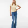 Jeans a vita bassa e taglio svasato Vmsigi