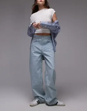 Jeans a vita bassa e vestibilità ampia di Topshop