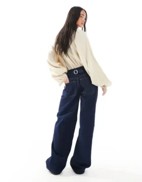 Jeans a vita bassa e vestibilità comoda di Topshop