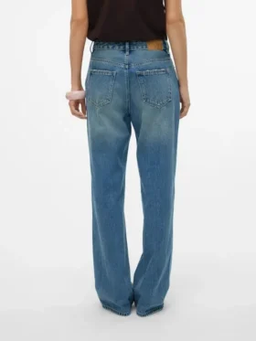 Jeans a vita bassa e vestibilità dritta Vmtokey