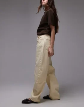 Jeans a vita media e vestibilità a botte di Topshop