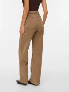 Jeans in velluto a coste a vita alta e vestibilità ampia Vmtessa