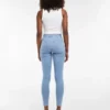 Jeans skinny a vita alta Tsjoni