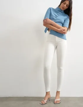 Jeans skinny a vita alta Tsjoni