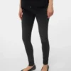 Jeans slim fit a vita media
