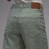 Jeans Topshop a vita media e vestibilità ampia