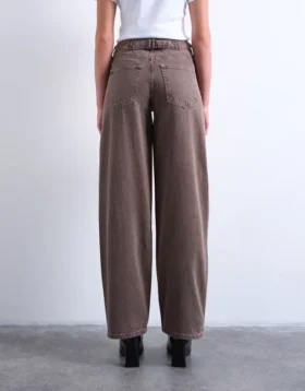 Jeans Tscinch a vita bassa e gamba larga