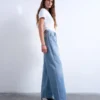 Jeans Tscolumn a vita media e vestibilità dritta