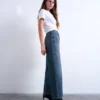 Jeans Tscolumn a vita media e vestibilità dritta