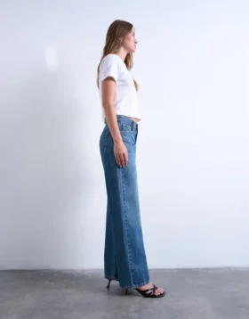 Jeans Tsember a vita bassa e gamba larga