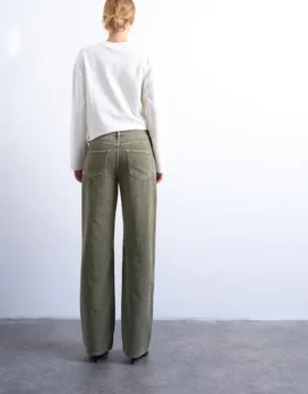 Jeans Tsember a vita bassa e vestibilità regolare
