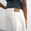 Jeans Tstilde a vita bassa e vestibilità boyfriend