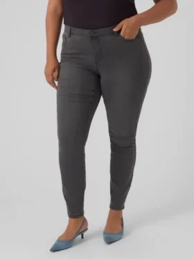 Jeans Vmcfanya a vita media e vestibilità skinny