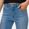 Jeans Vmella a vita media e vestibilità dritta
