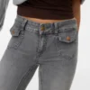 Jeans Vmjean a vita bassa e taglio svasato