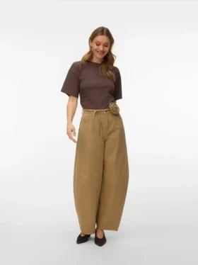 Jeans Vmkaitlin a vita alta e vestibilità ampia