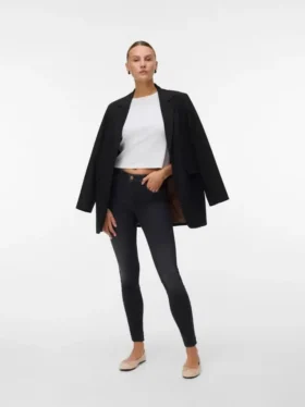 Jeans Vmlux a vita media e vestibilità slim
