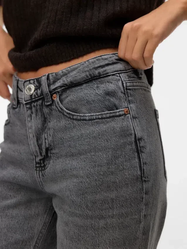 Jeans Vmmelisa a vita media e gamba larga Jeans Vmmelisa a vita media e gamba larga