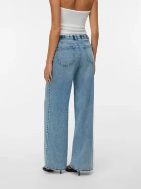 Jeans Vmremy a vita media e vestibilità dritta