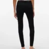 Jeans Vmseven a vita media e vestibilità slim