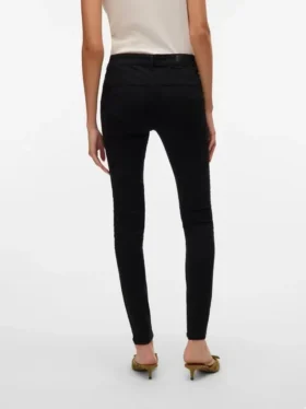 Jeans Vmseven a vita media e vestibilità slim