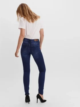 Jeans VMTanya a vita media e vestibilità skinny