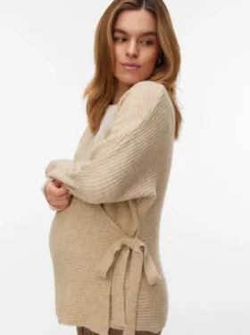 Maglione a collo a V dalla vestibilità regolare