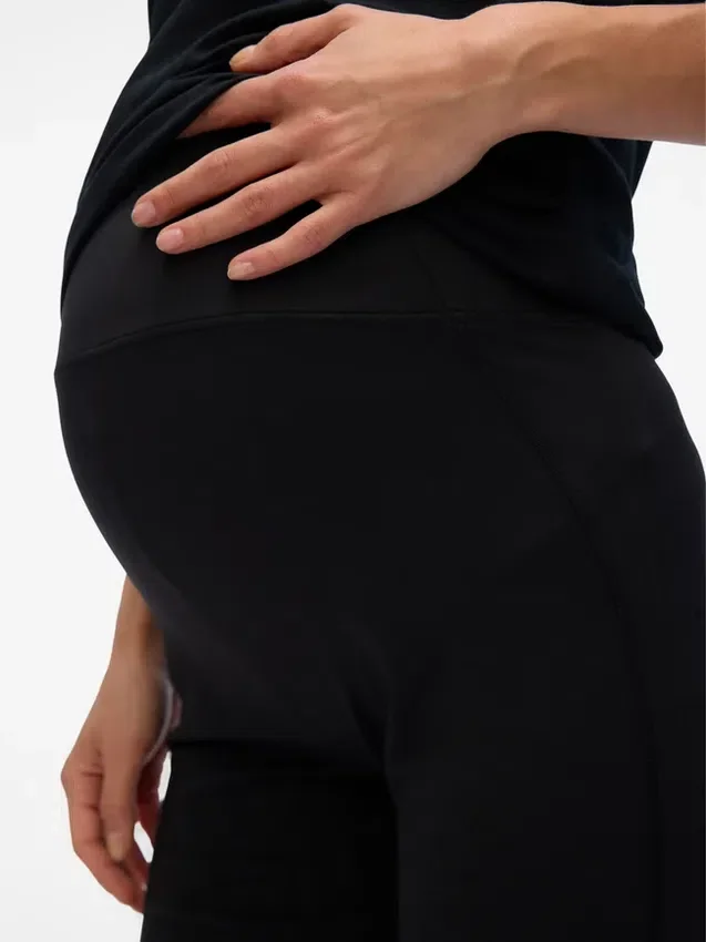 Pantaloncini aderenti Pantaloncini aderenti
