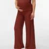 Pantaloni a gamba larga